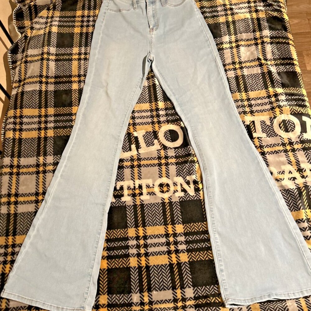 Fasion Nova Size 7 Blue Light-Wash High-Rise Deep In My Soul Flare Jeans NWT